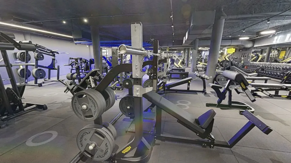 Illustration Fitness Park : Incline Bench Press