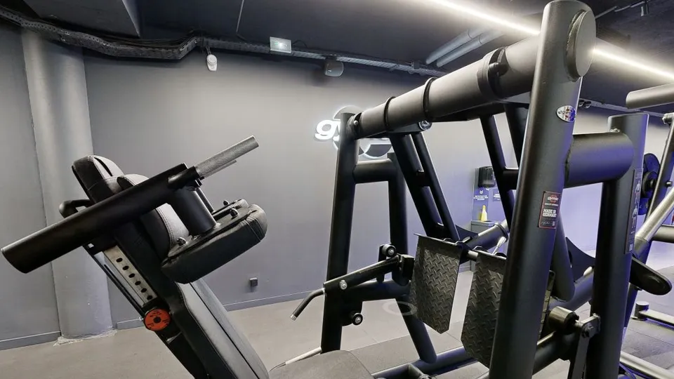 Illustration Fitness Park : Hack Squat Gym 80