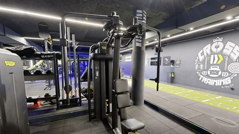 Illustration Fitness Park : Dual Pectoral Technogym